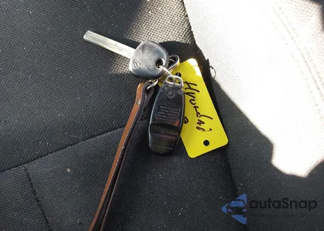 2016 Hyundai Veloster z USA, uszkodzony, nr VIN KMHTC6AD7GU260239